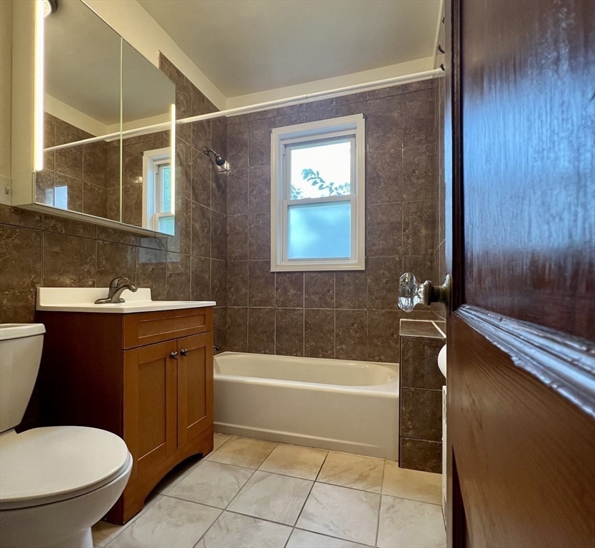 111 Russett Rd # 2