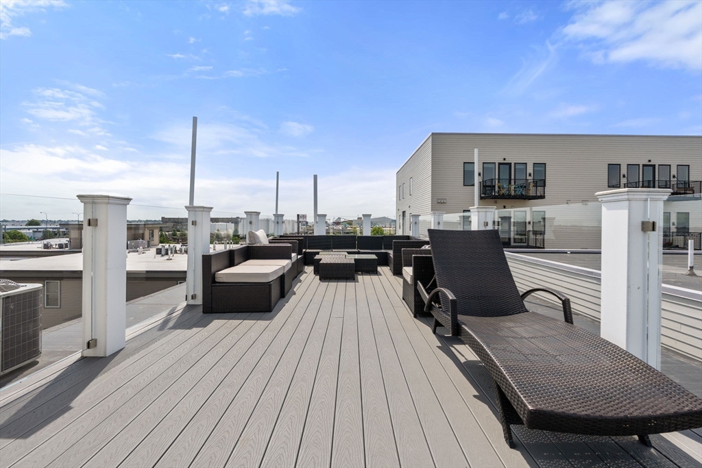 331 Chelsea St. # 1A