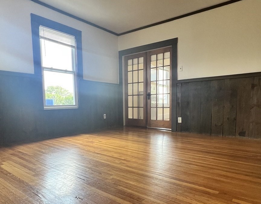 543 Broadway # 2F