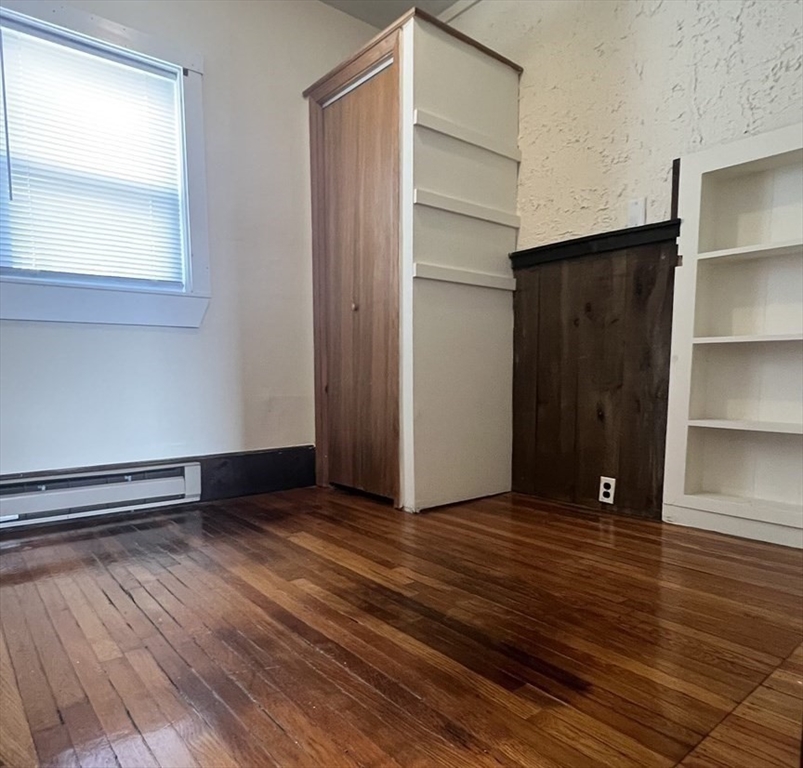 543 Broadway # 2F
