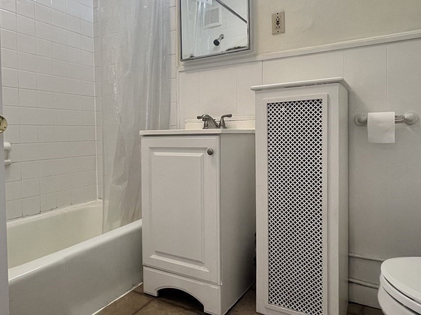 543 Broadway # 2F