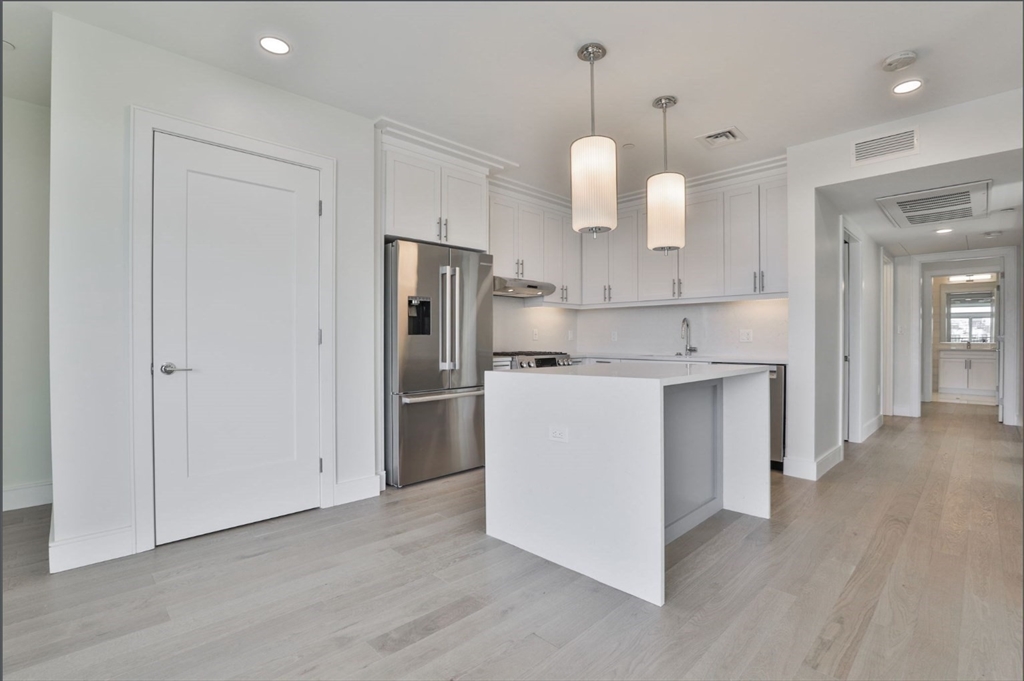 301 Border St. # 507A