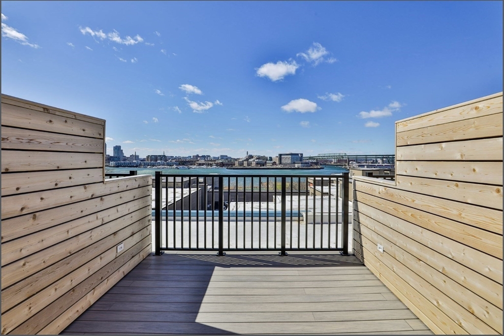 301 Border St. # 507A