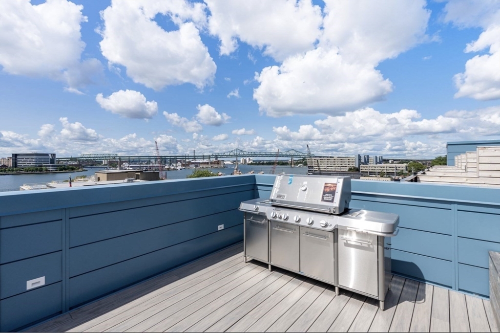 301 Border St. # 507A