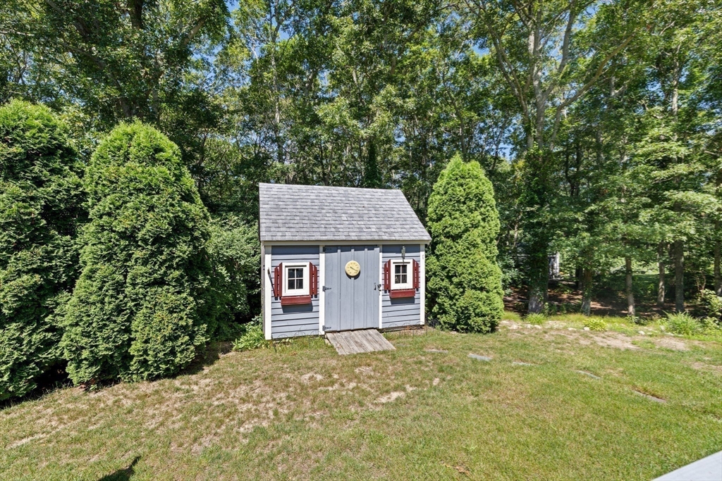 166 Carriage Lane