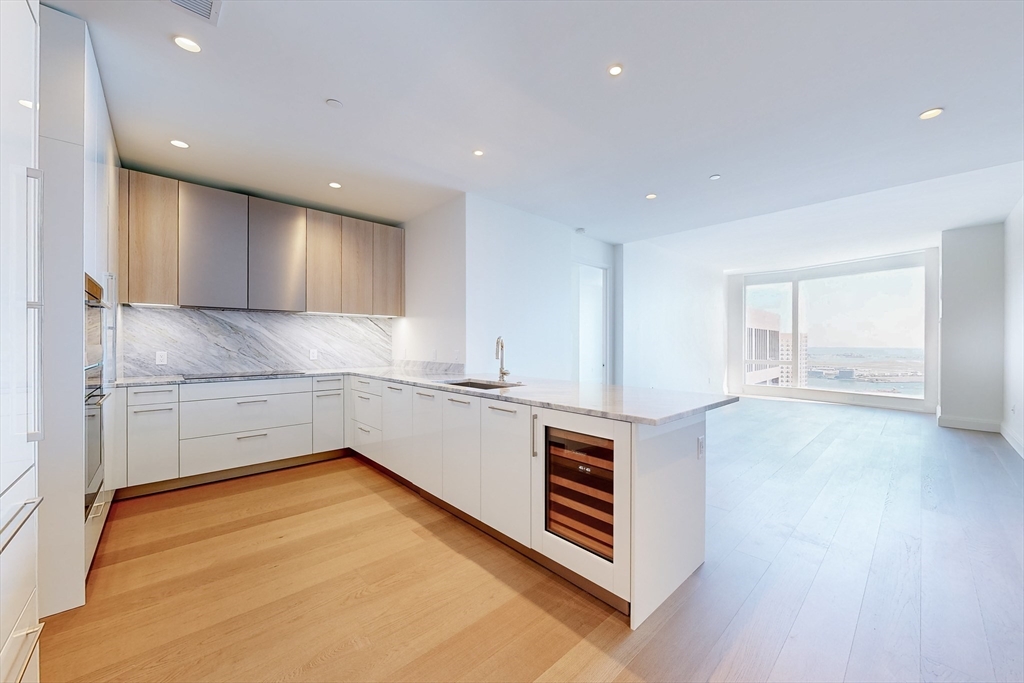 240 Devonshire Street # 5609