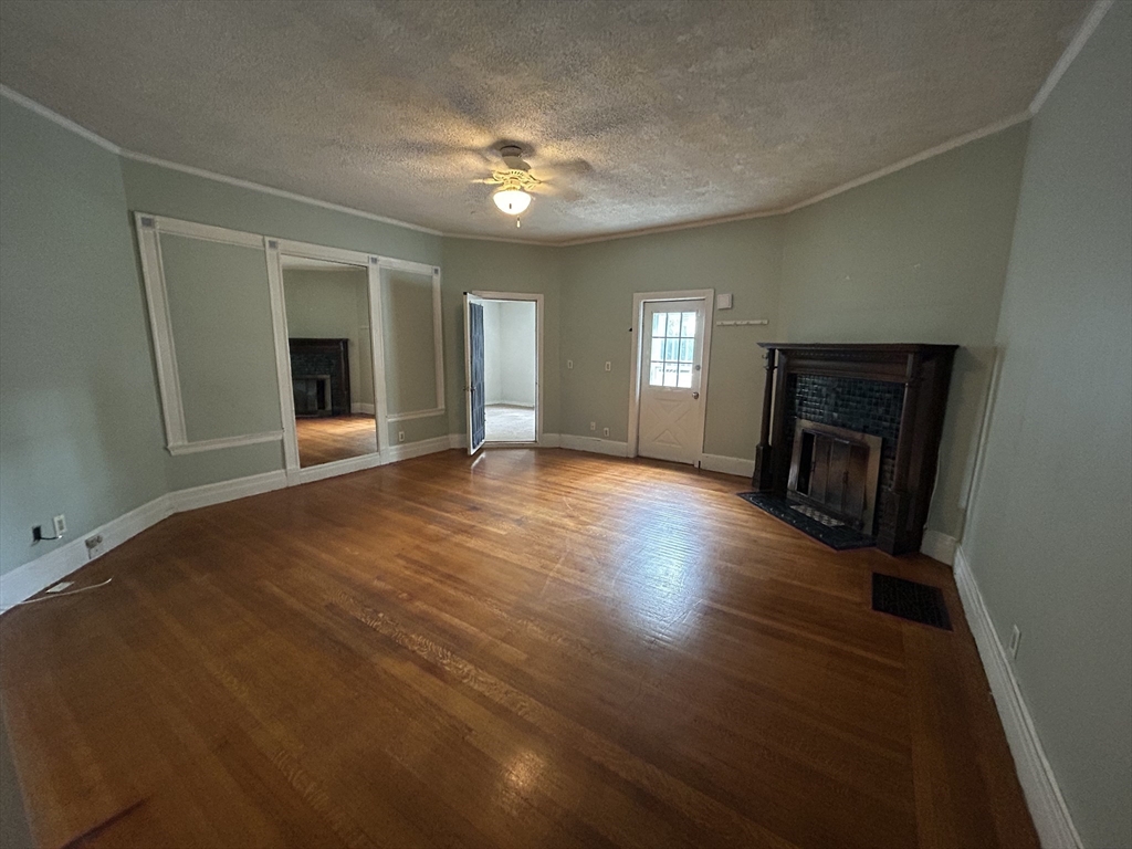 1 Grand View Ave # 1