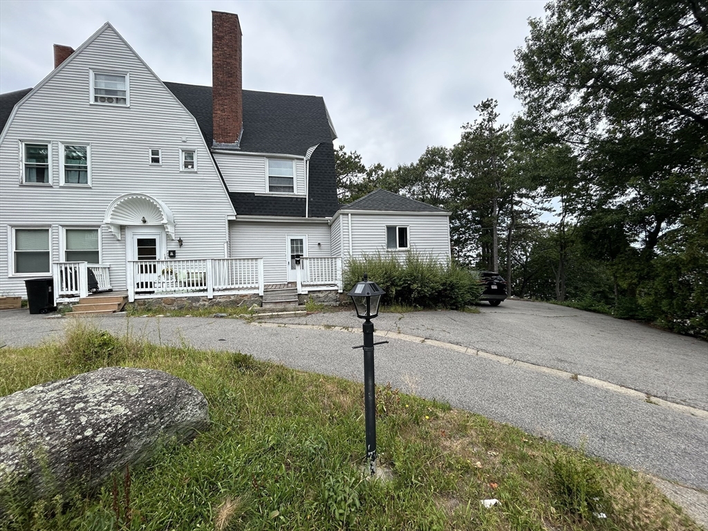 1 Grand View Ave # 1