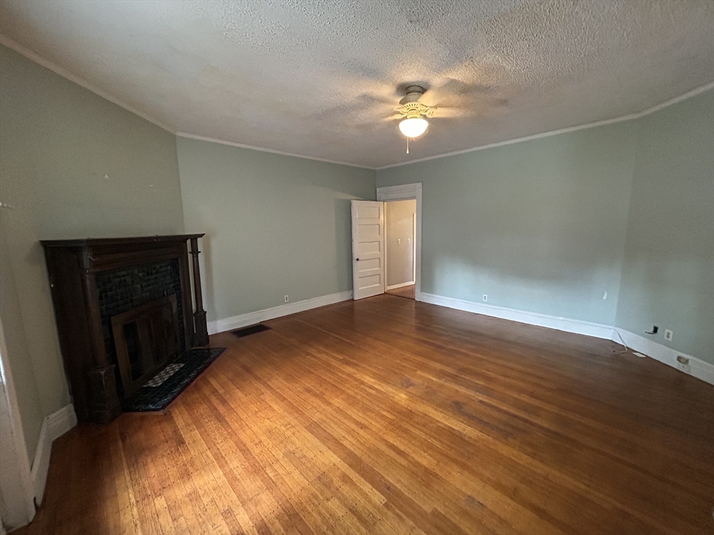 1 Grand View Ave # 1