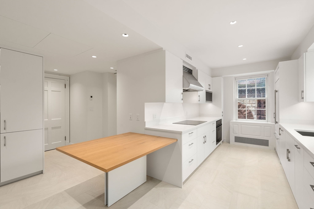 192 Commonwealth Ave # 6