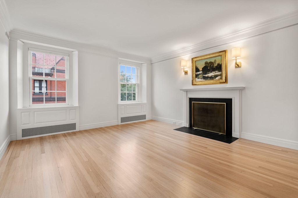 192 Commonwealth Ave # 6