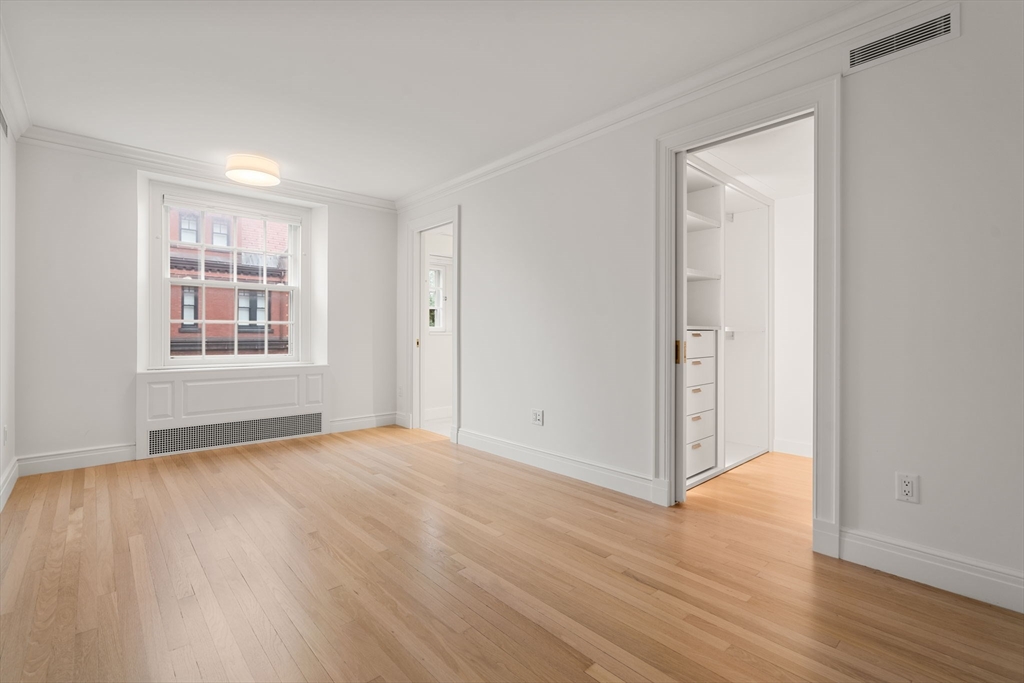 192 Commonwealth Ave # 6