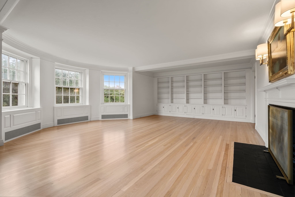 192 Commonwealth Ave # 6