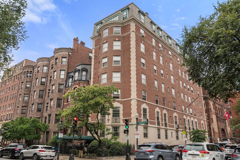 192 Commonwealth Ave # 6
