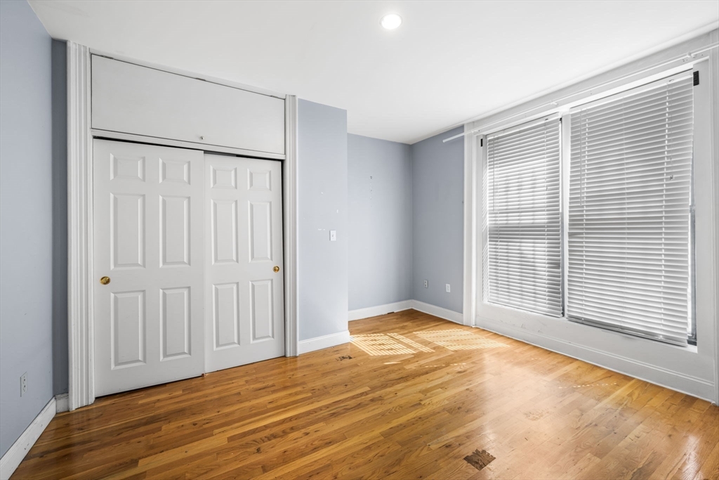 330 1/2 E St # 1