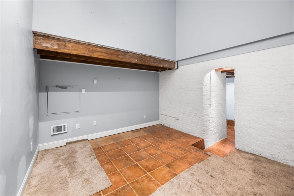 330 1/2 E St # 1