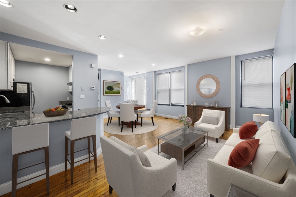 330 1/2 E St # 1