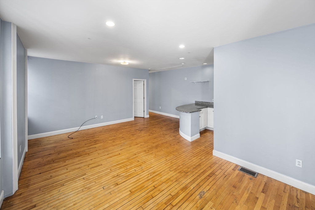 330 1/2 E St # 1