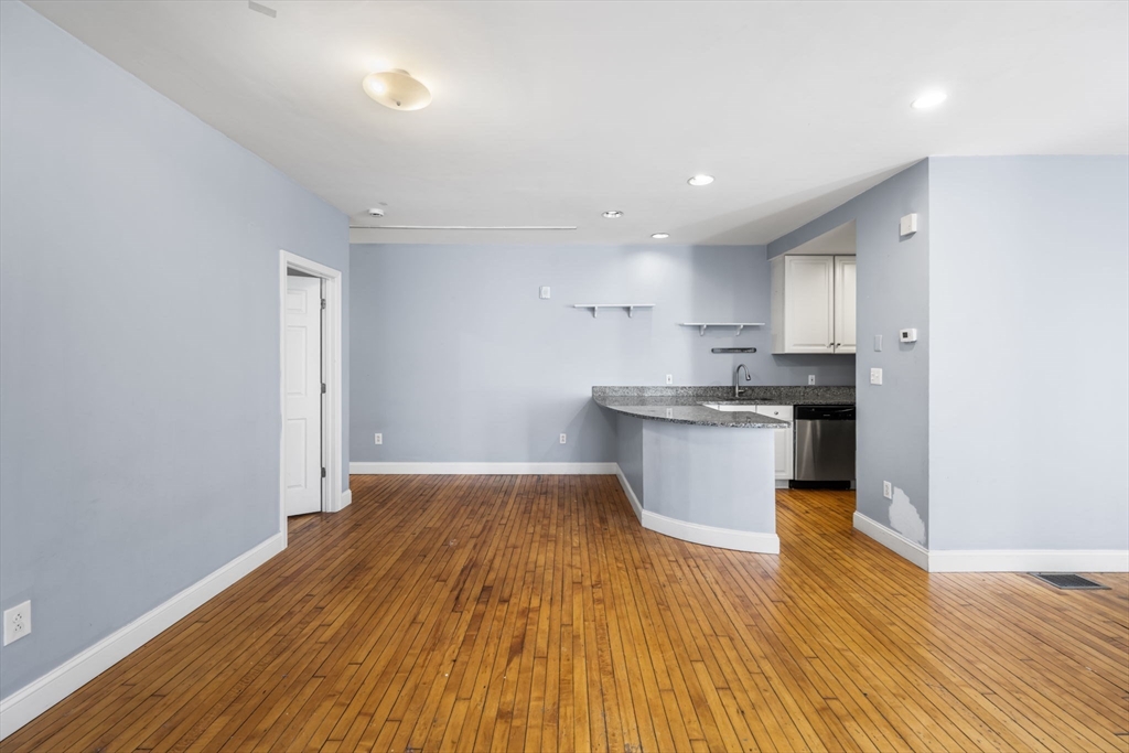 330 1/2 E St # 1