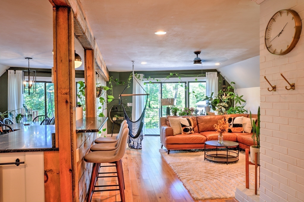 8 Sandy Beach Rd