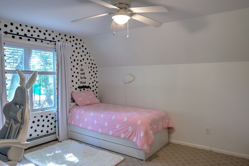 8 Sandy Beach Rd