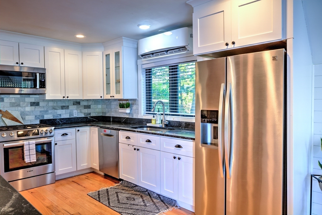 8 Sandy Beach Rd