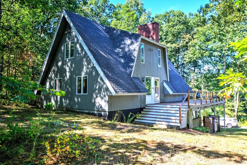 8 Sandy Beach Rd