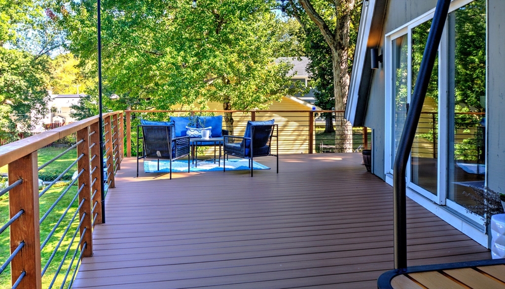 8 Sandy Beach Rd