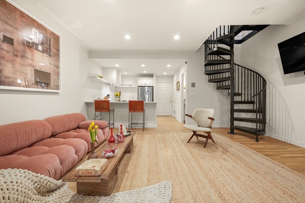 116 Commonwealth Avenue # 1