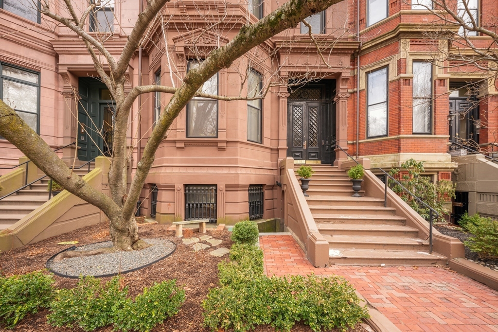 116 Commonwealth Avenue # 1