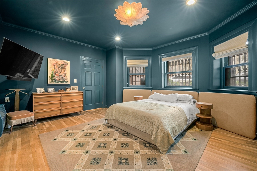 116 Commonwealth Avenue # 1