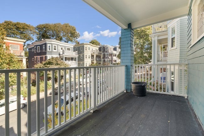 73 Montebello Rd # 2