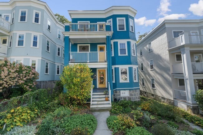 73 Montebello Rd # 2
