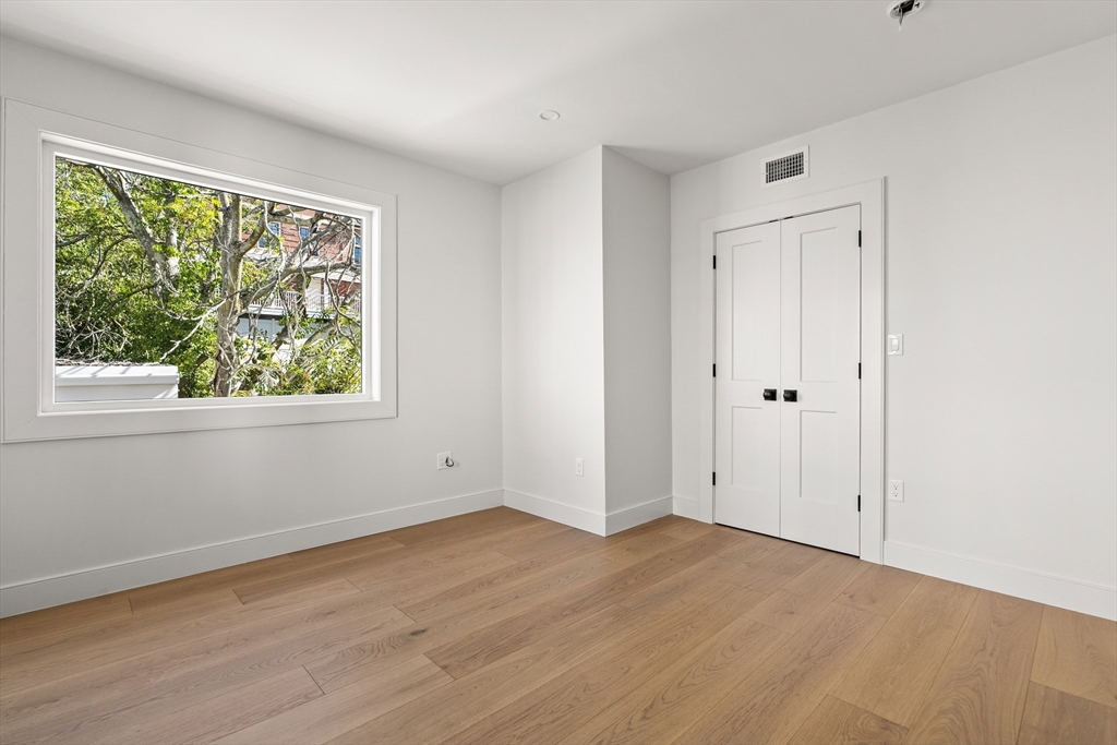 9 Armory St