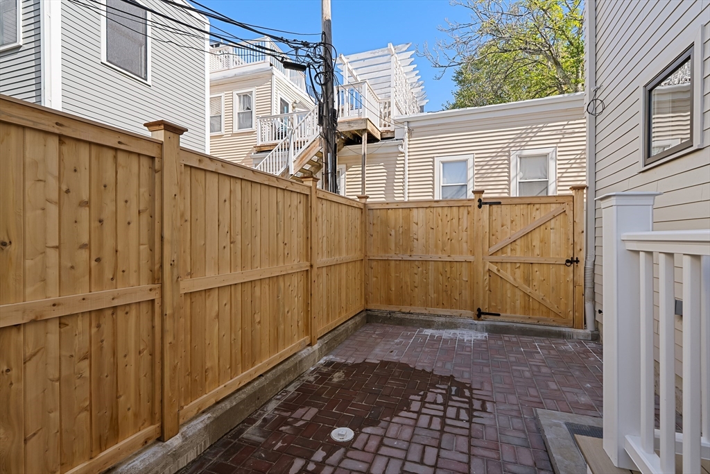 9 Armory St