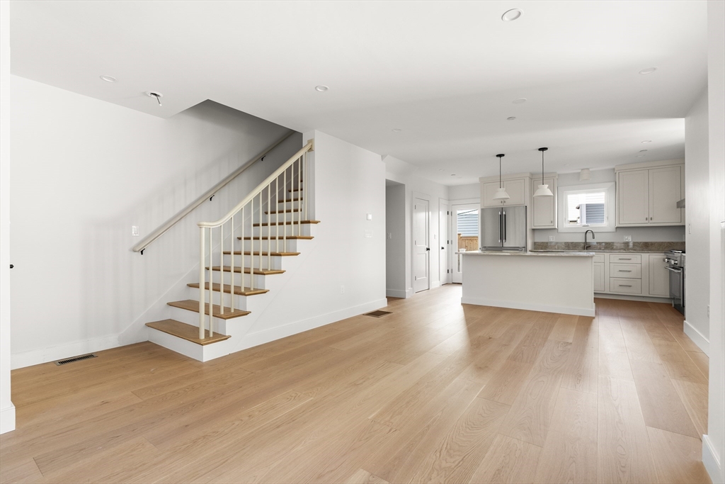 9 Armory St