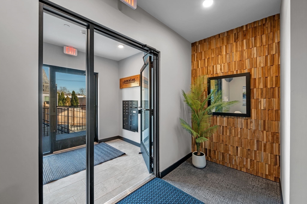 11 Boynton Street # 102