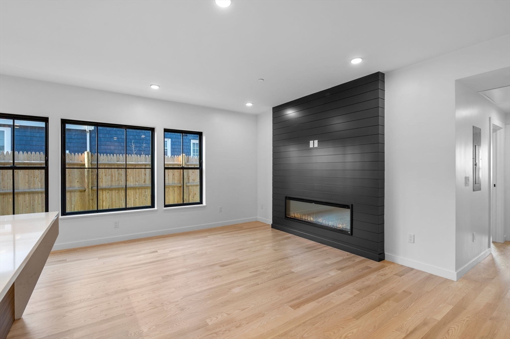 11 Boynton Street # 102