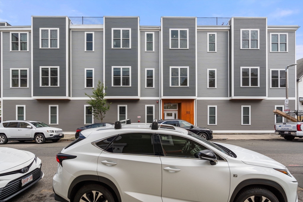 152 Marion Street # 6L