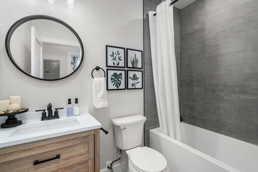 152 Marion Street # 6L