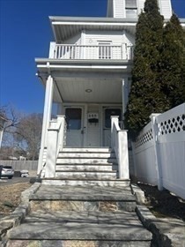 585 Main St Unit: -
