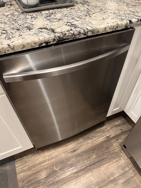 585 Main St Unit: -