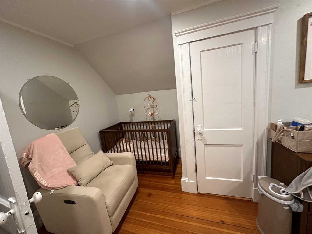 585 Main St Unit: -