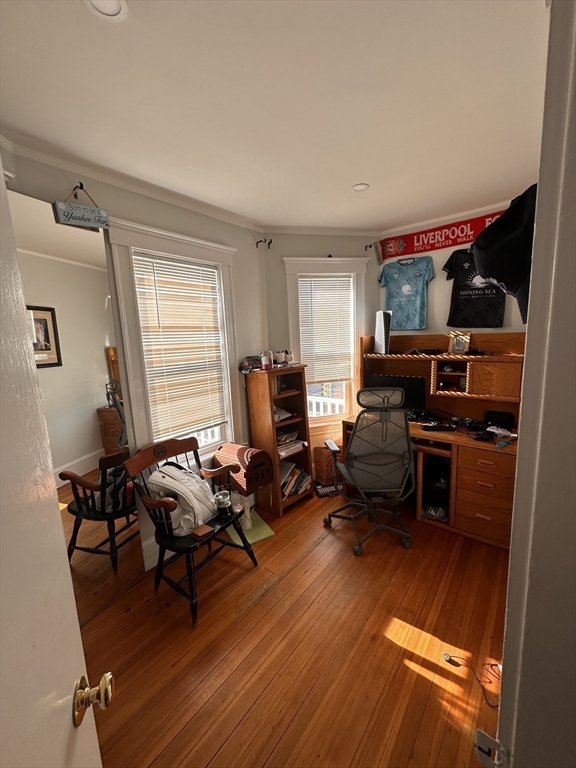 585 Main St Unit: -