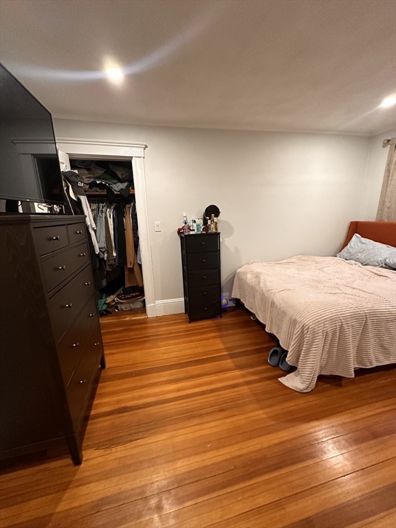 585 Main St Unit: -