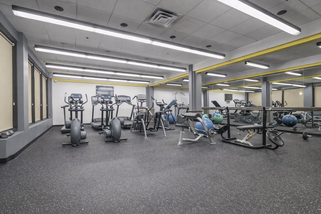 357 Commercial St # 116