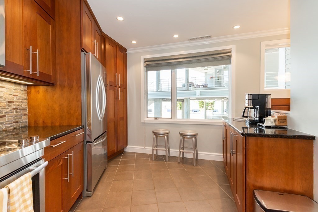 51 Constellation Wharf # 51