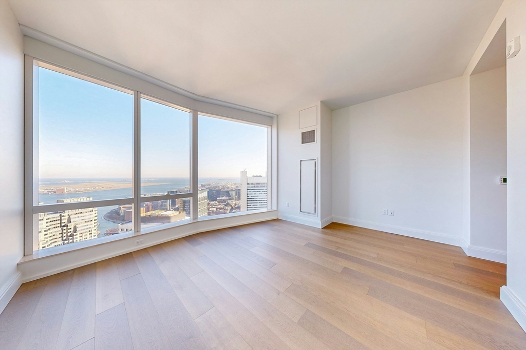 240 Devonshire Street # 5508