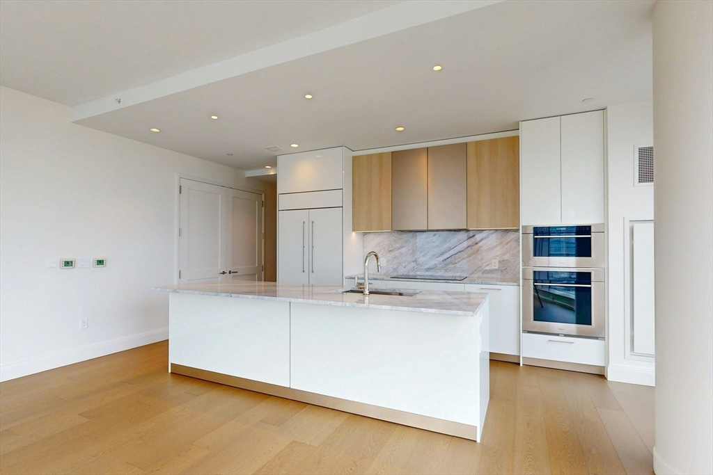 240 Devonshire Street # 5508