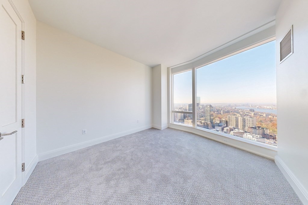 240 Devonshire Street # 4101